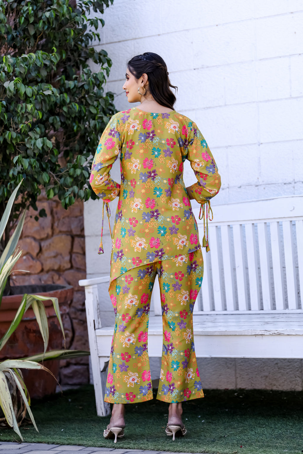 184_sonali_yellow