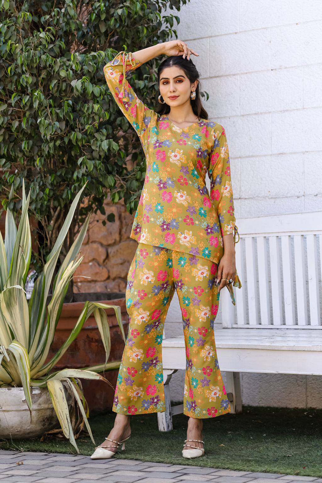184_sonali_yellow