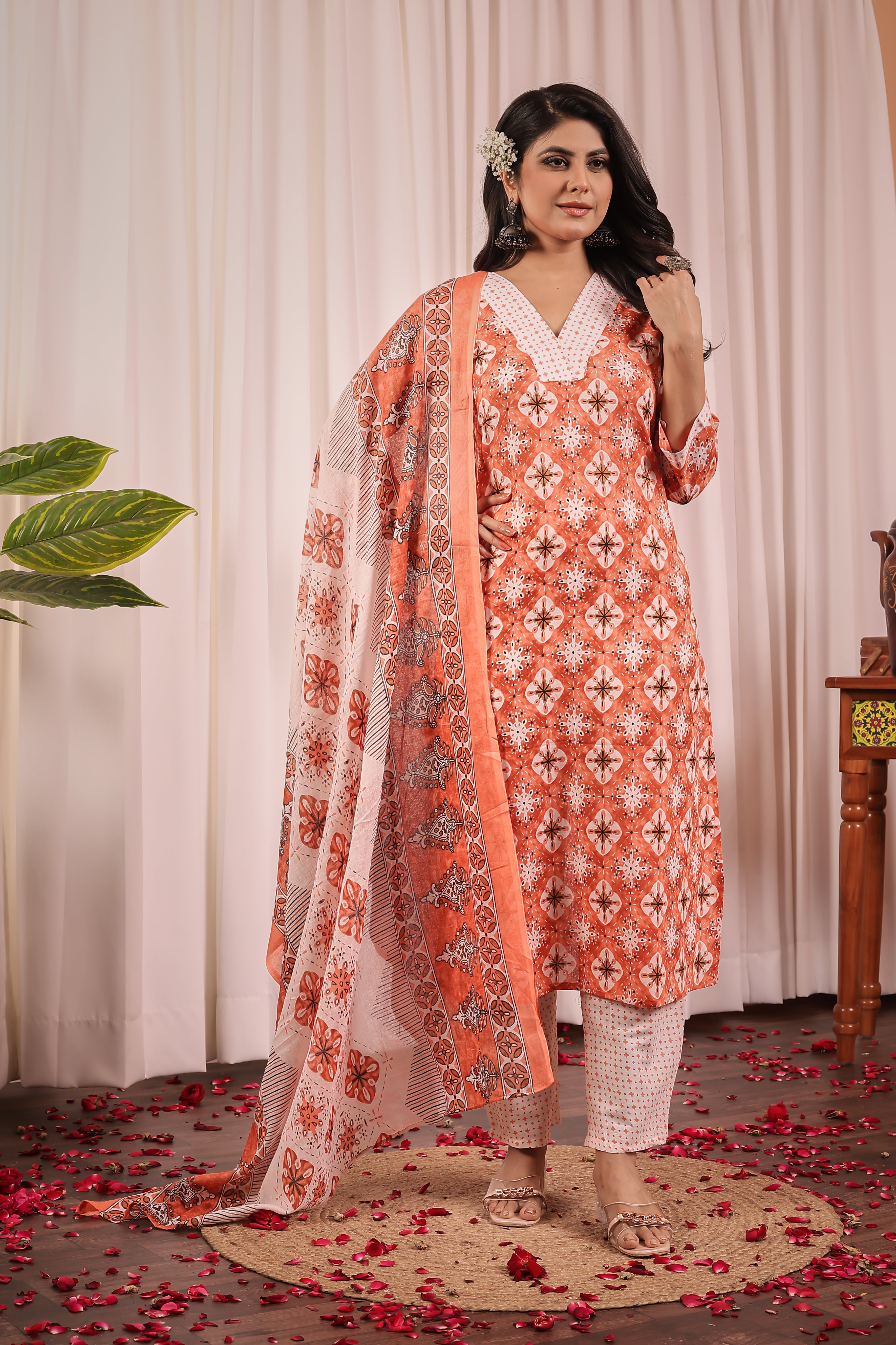 ANVERI TEXTILE COTTON V NECK THREE FOURTH SLEEVE THREE PIECE