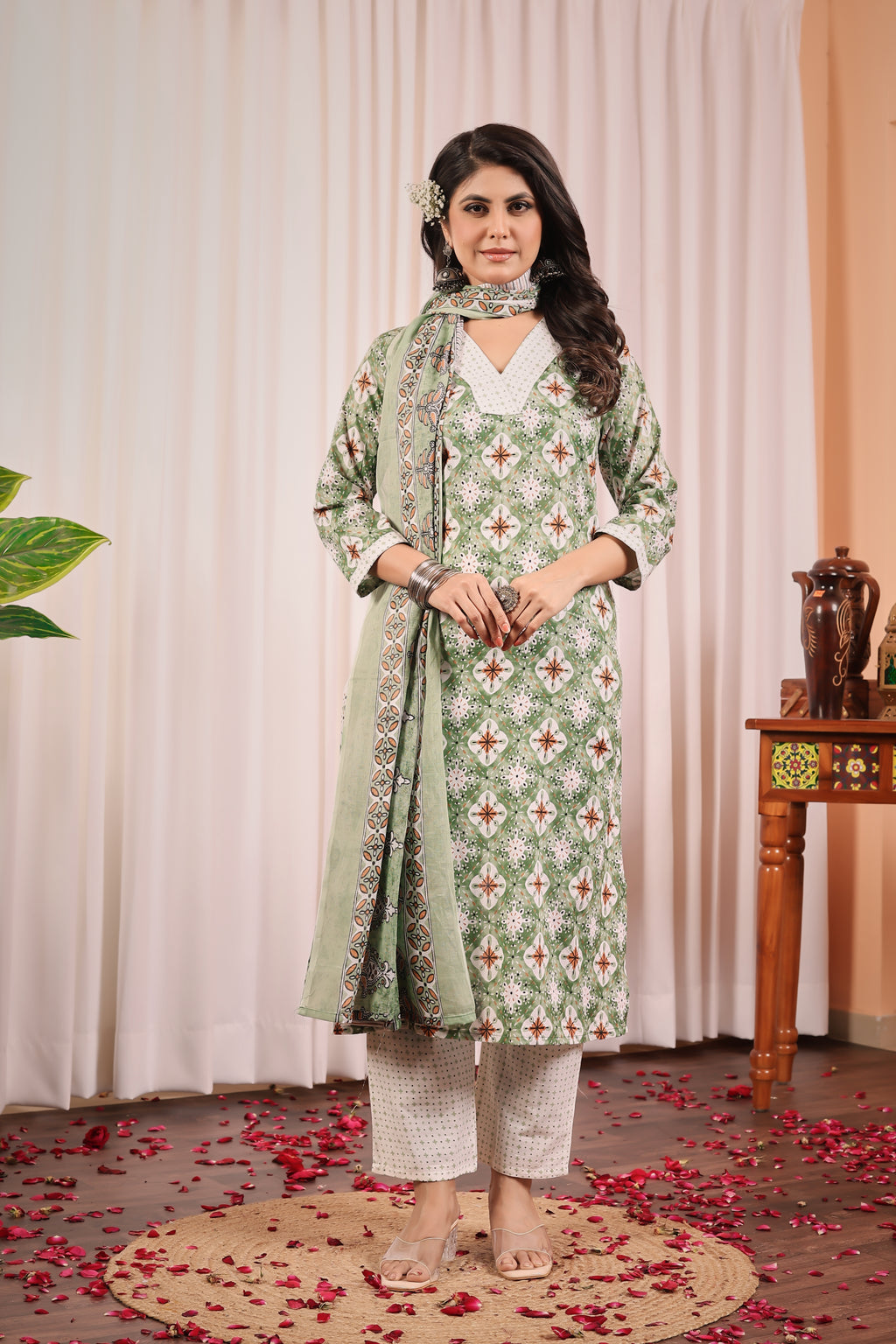 ANVERI TEXTILE COTTON V NECK THREE FOURTH SLEEVE THREE PIECE