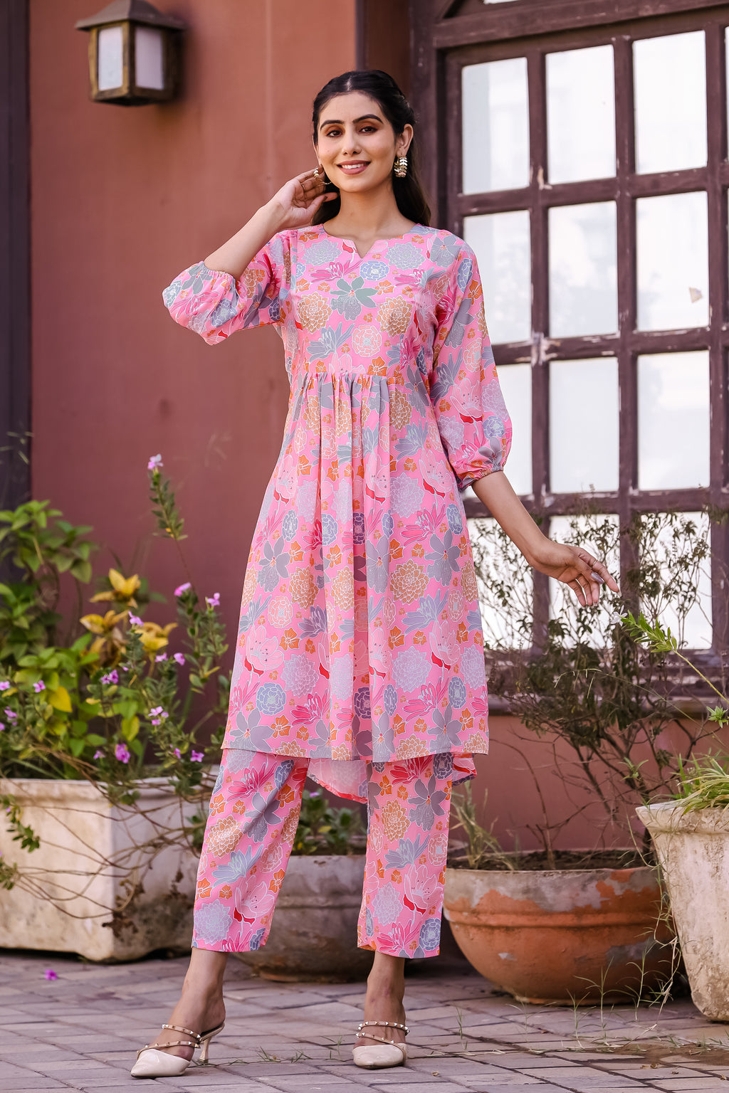 185_pooja_pink