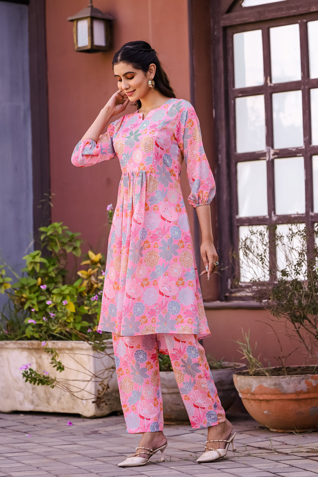 185_pooja_pink