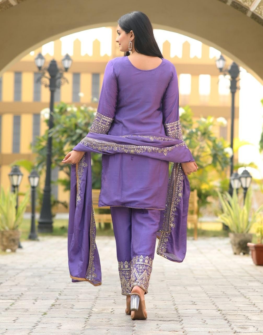 Anveri Elegant Purple Embroidered Kurta Set with Dupatta for Women