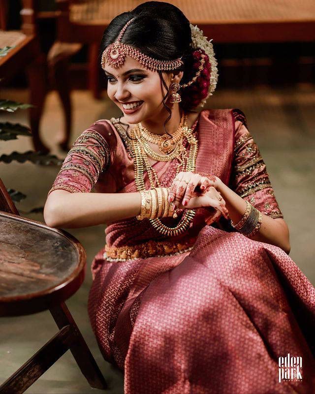 Maroon Plain Dola Silk Saree