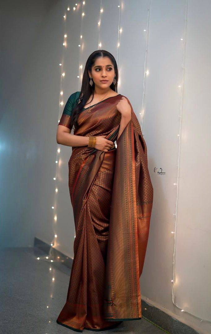 Woven Bangalore Silk Saree in Copper : SNGA4716